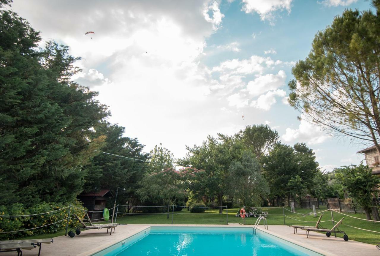 Agriturismo Il Giardino Dei Ciliegi Passaggio di Assisi ภายนอก รูปภาพ
